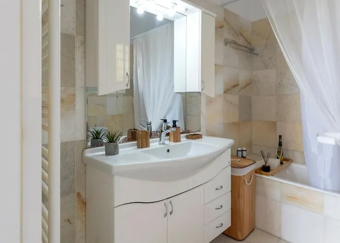 度假居 Sunrise Serenity Near *